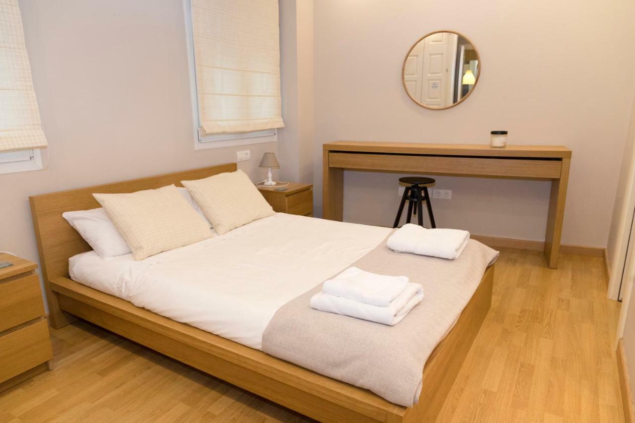 Confort En El Centro De La Ciudad Con Patio Privado Parking Opcional Apartamento *