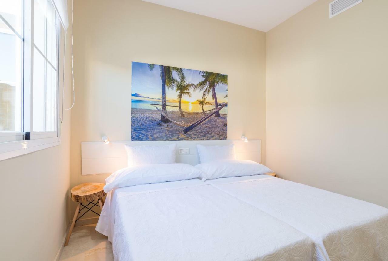 Gr2-large Groups Apt-walking Distance To Old Town Málaga