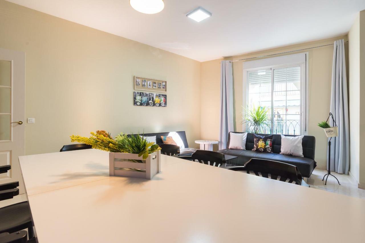 Gr2-large Groups Apt-walking Distance To Old Town * Málaga