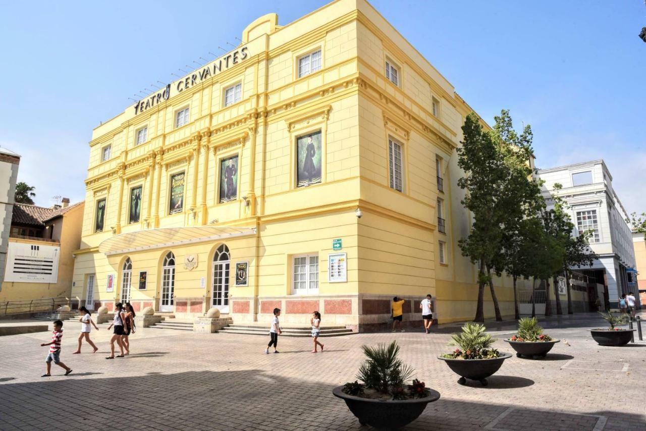 Lyrioshomes La Merced Centro Málaga