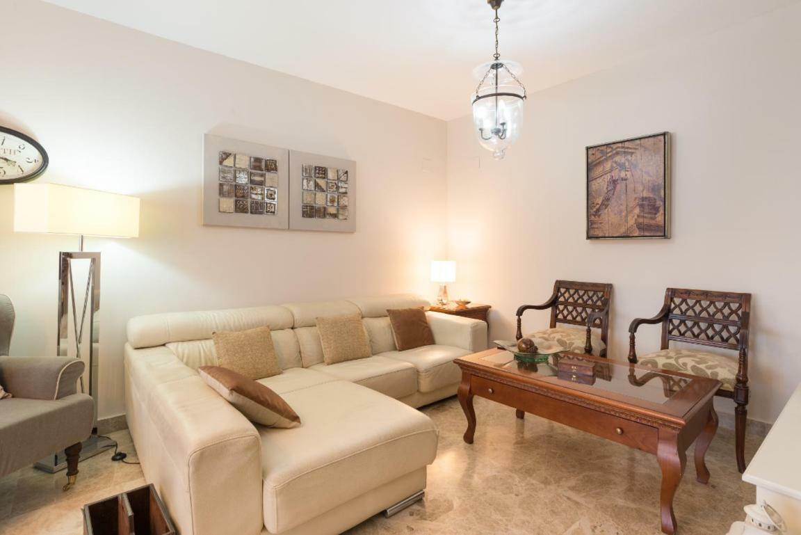 Buena Locacion Estacion Maria Zambrano Cerca De La Playa Y Centrico Apartamento Málaga