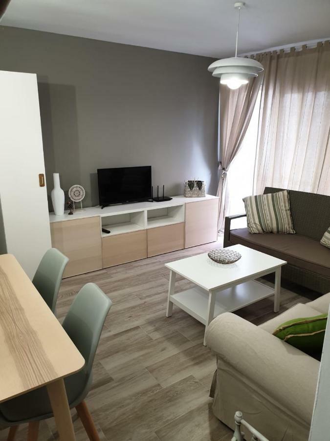 Japan Parque Del Oeste Apartment Málaga