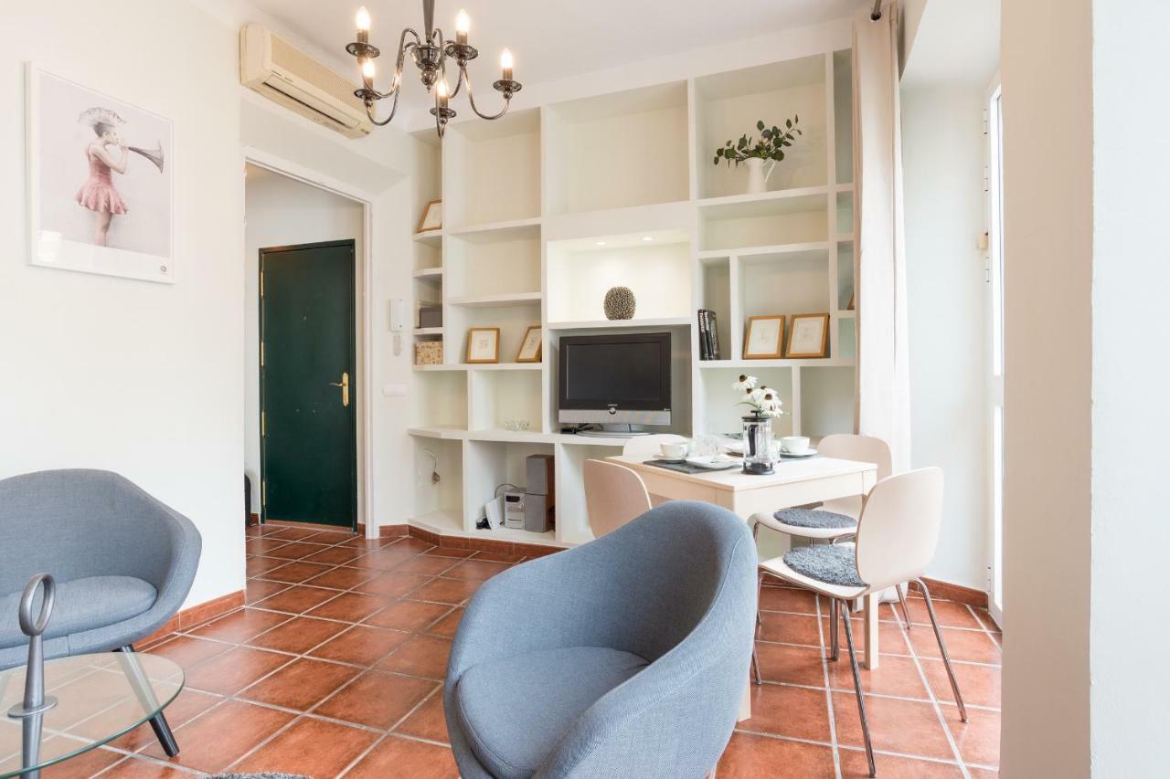 Lu&cia Cervantes Apartment Malaga