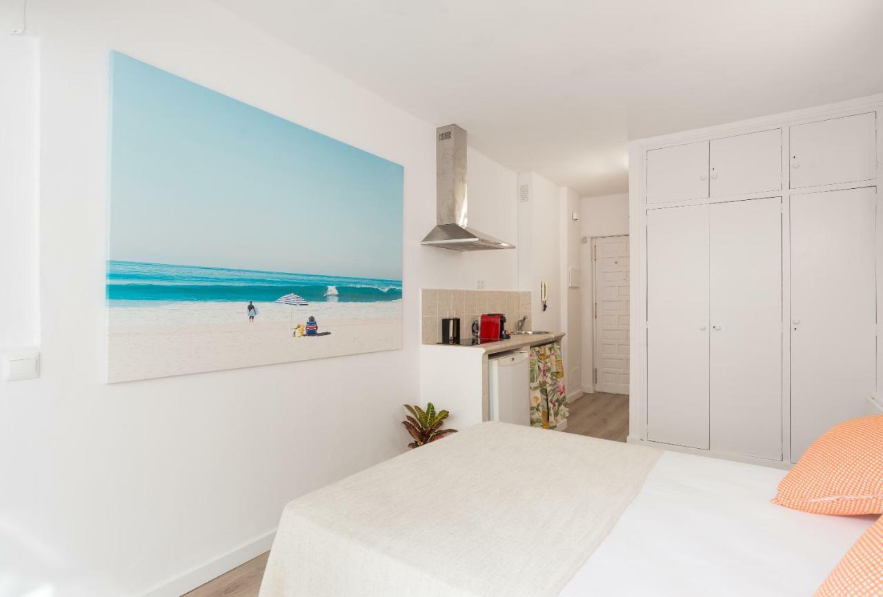 Mp2-bright Beachfront Studio Walk To Old Town *