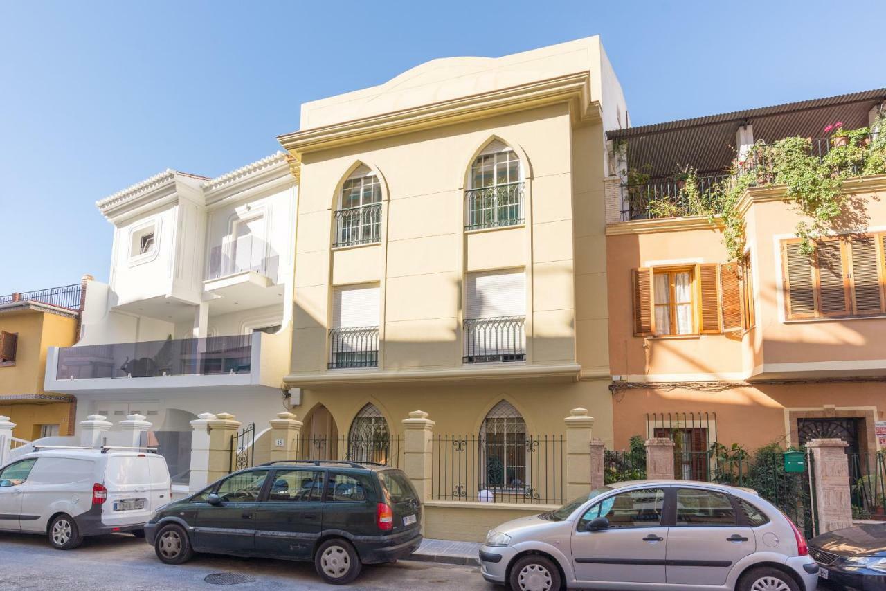 15 Calle Guillén Robles *
