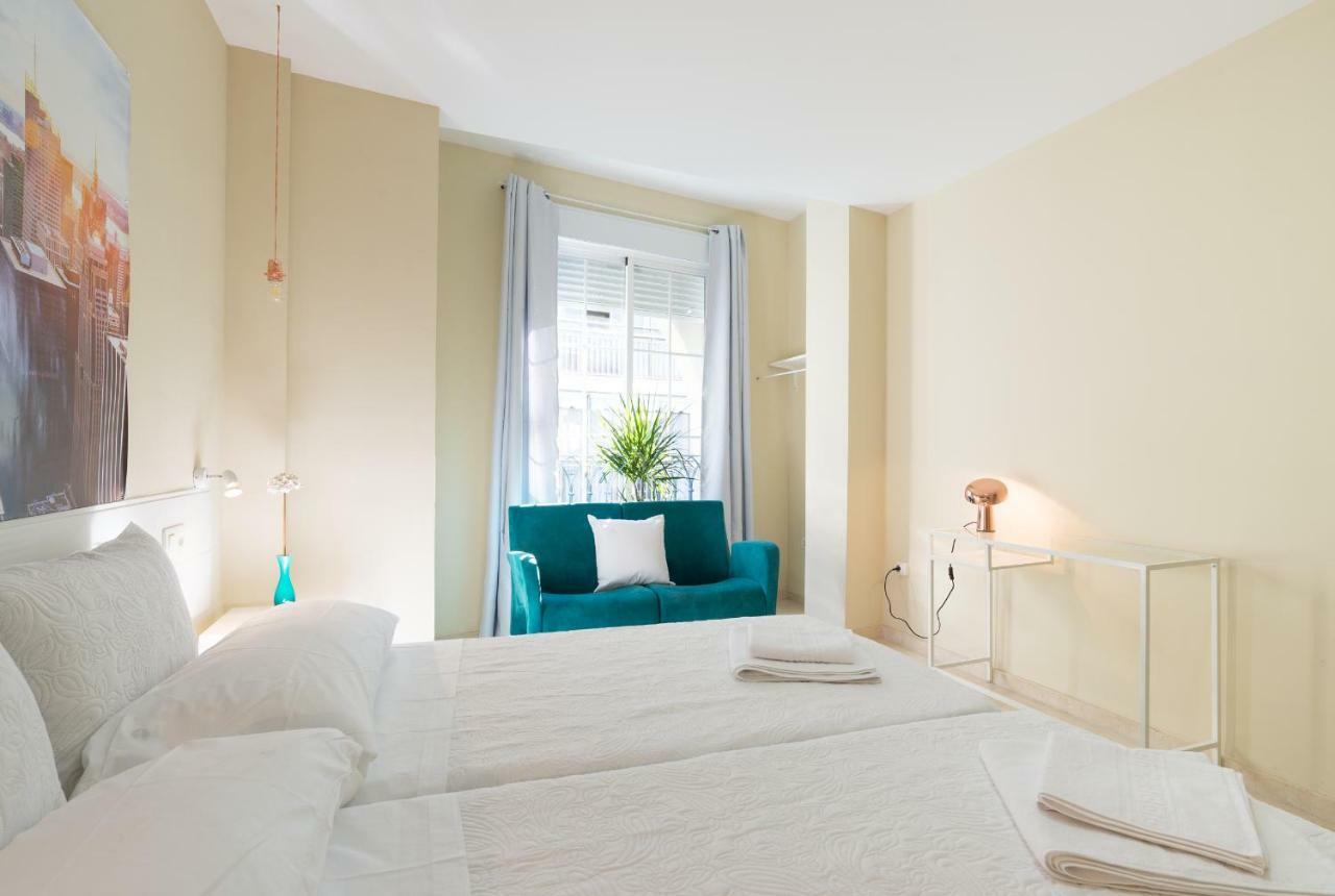 Gr2-large Groups Apt-walking Distance To Old Town * Málaga