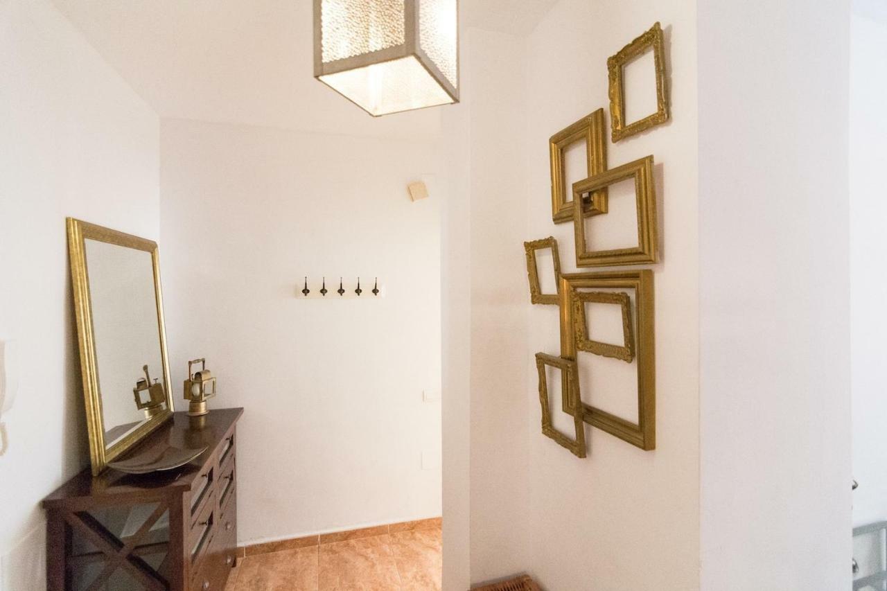 Lyrioshomes La Merced Centro Malaga