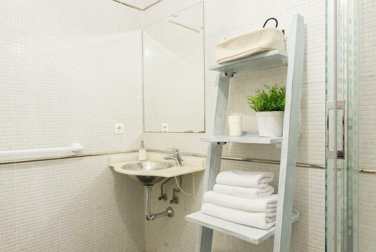 Lyrioshomes La Merced Centro Apartment Malaga