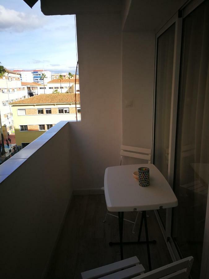 Japan Parque Del Oeste Apartment Málaga