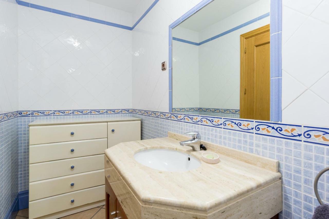 Lu&cia Candado Málaga
