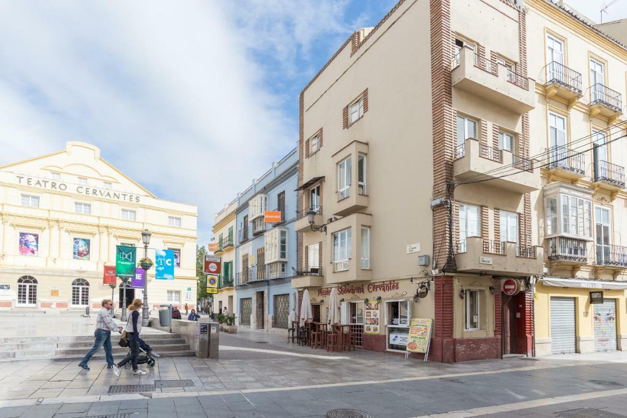 Lu&cia Cervantes Malaga