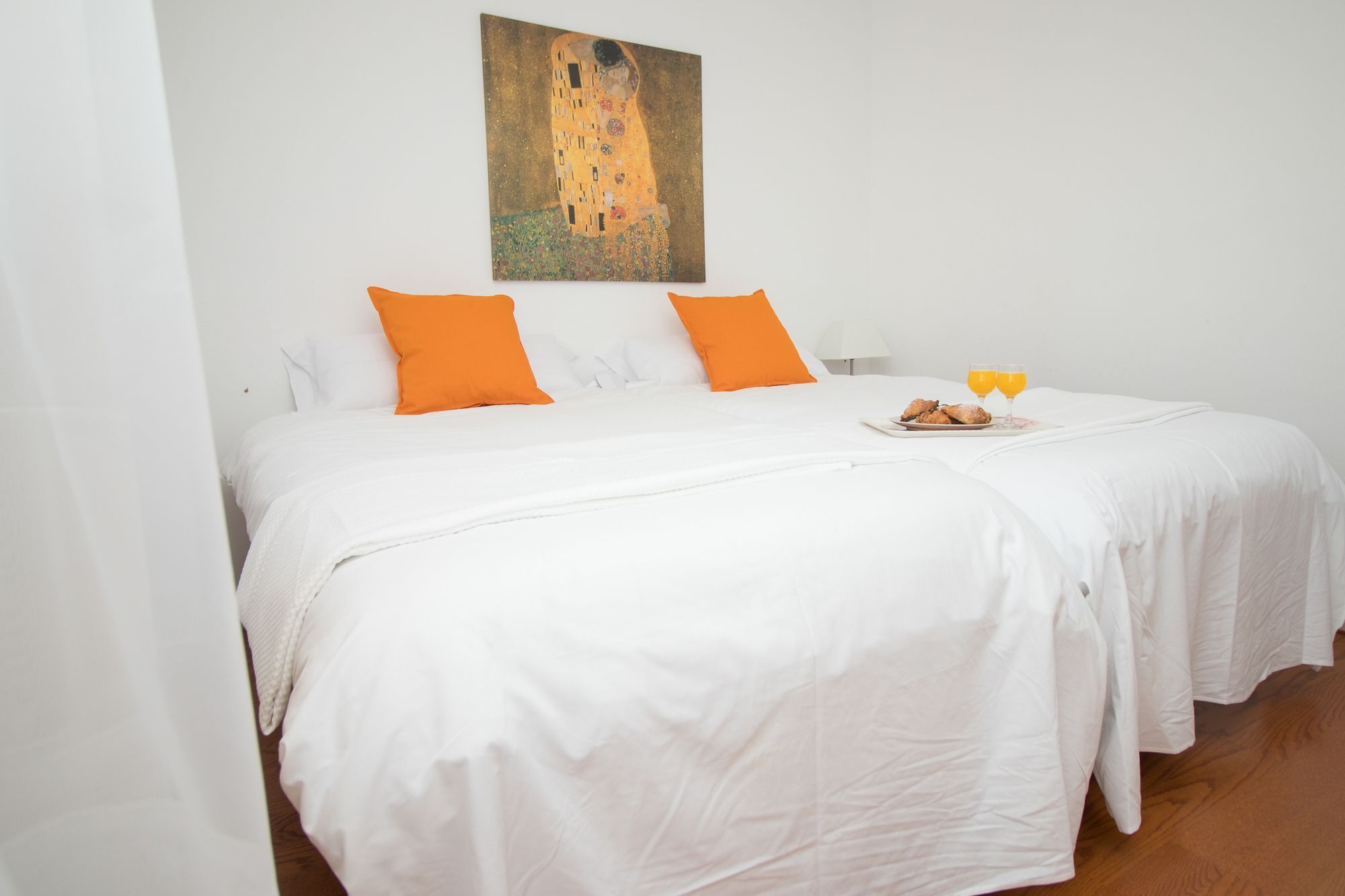Apartment Stunning 3 Bedrooms