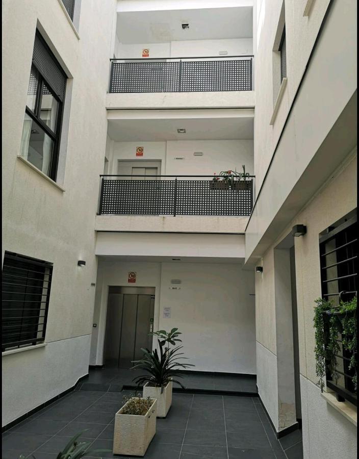 Apartment Stylish In The Heart Of With Pool *