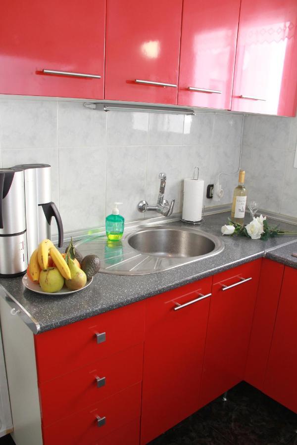 Apartment Shiny Per Family *