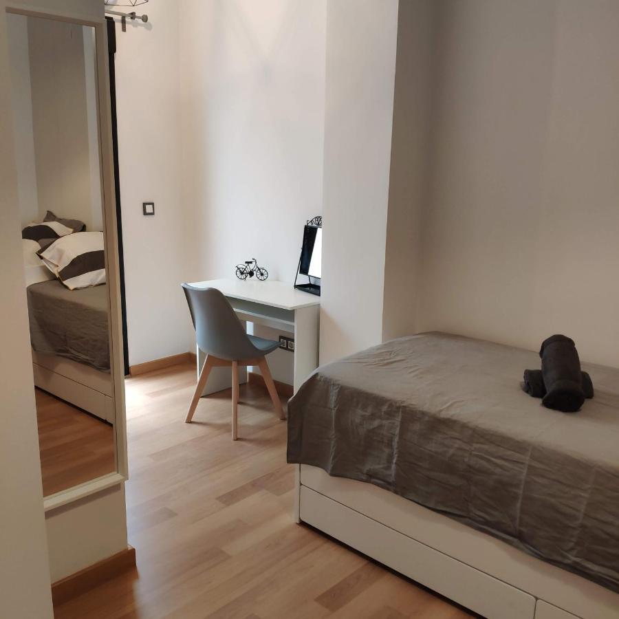 Unique In Center With Pool Apartamento Málaga