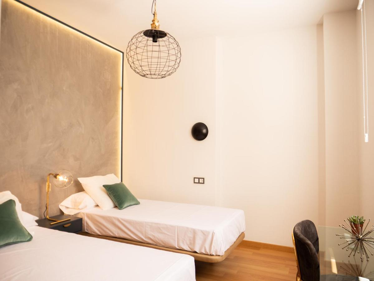 Stylish In The Heart Of With Pool Apartment *