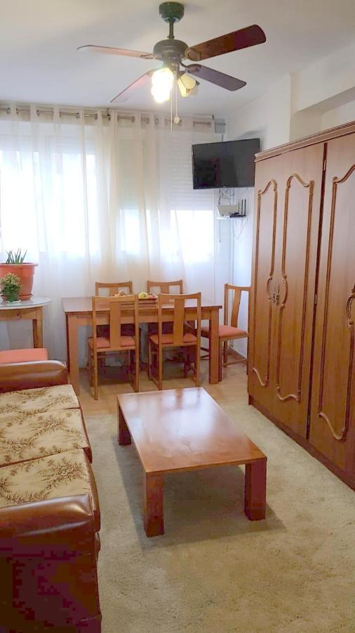Quarto em Acomodações Particulares En Eugenio Gross Málaga