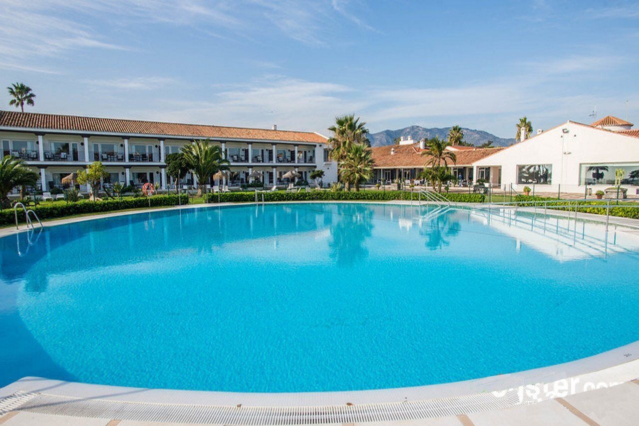 De Golf Hotell 4*
