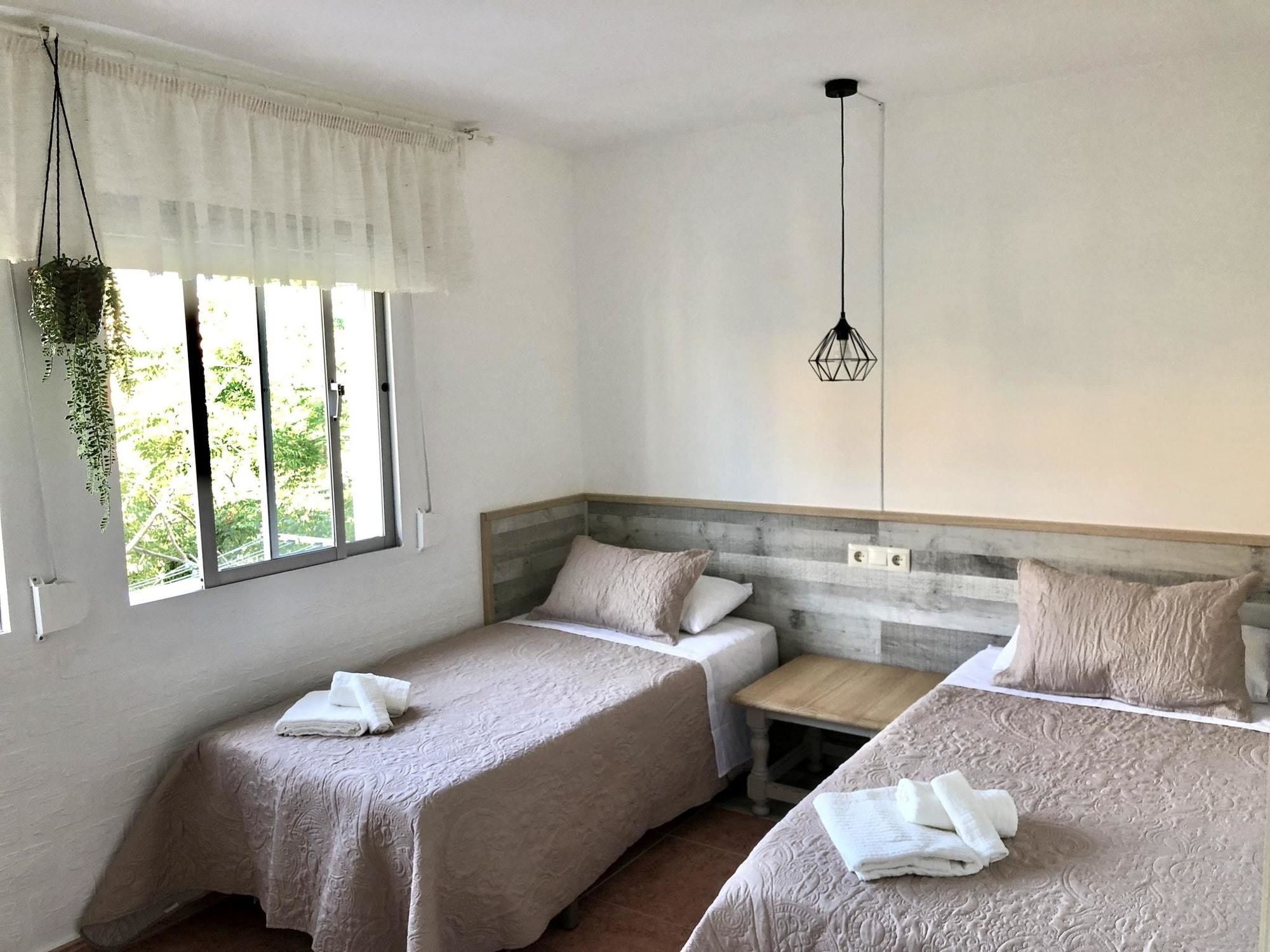 With 2 Bedrooms In Malaga, With Wonderful View And Encl *