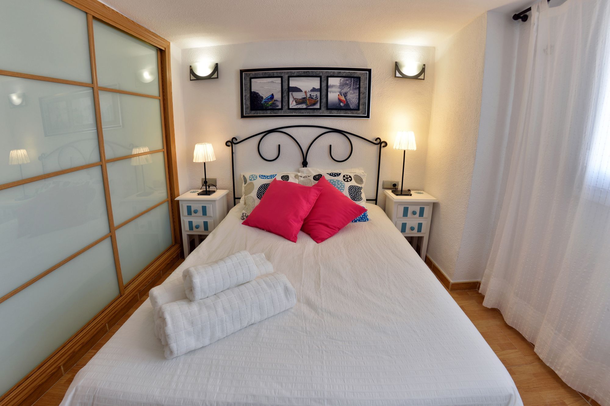 Cenacheros - Wondersisters Apartamento