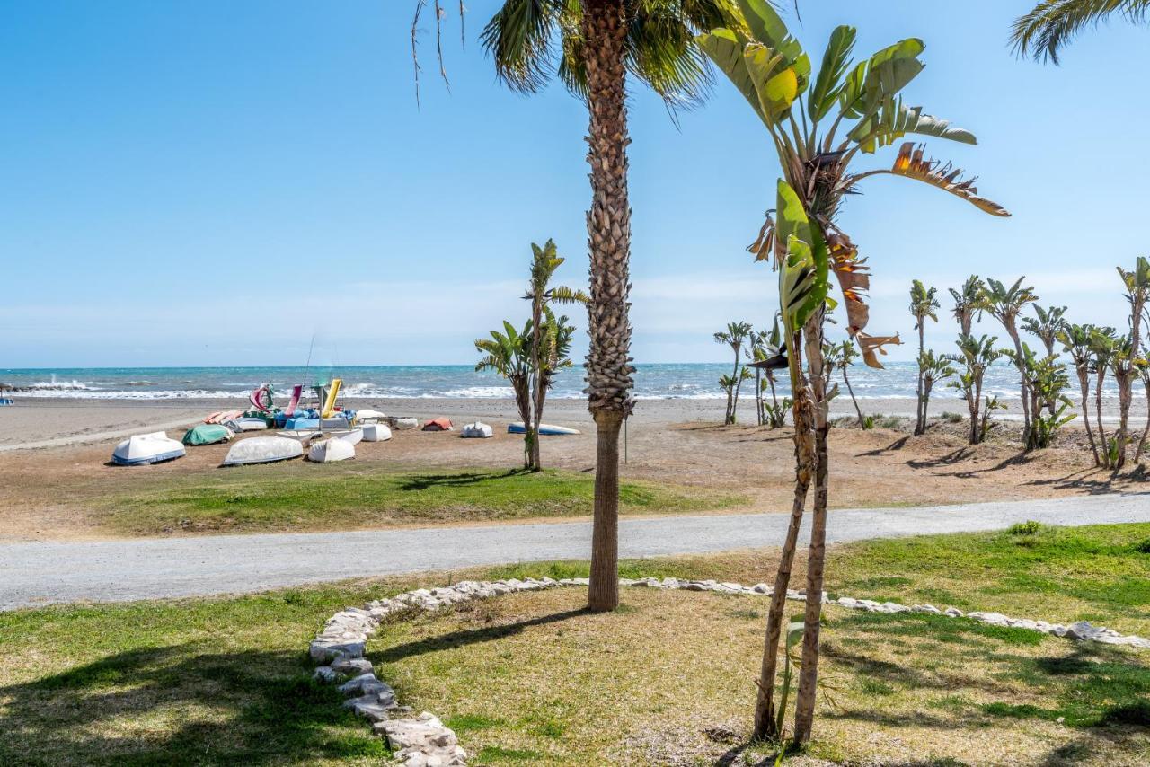 Estudio En Paseo Marítimo Frente A La Playa * Málaga