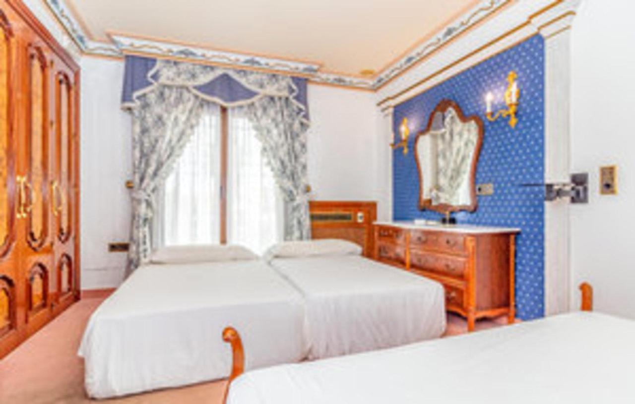 With Private Pool,near The , Bbq, Wifi