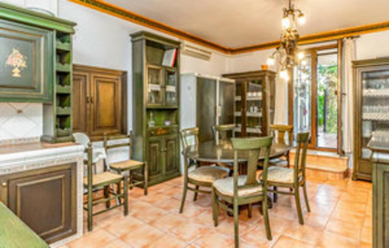 With Private Pool,near The , Bbq, Wifi Villa