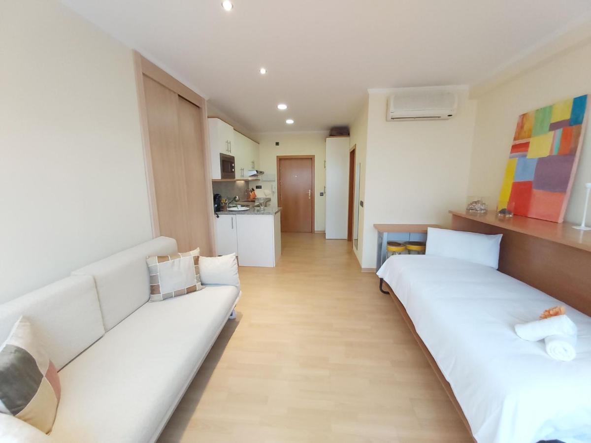 Del Parque Flats Estudio Martires Lägenhet Málaga