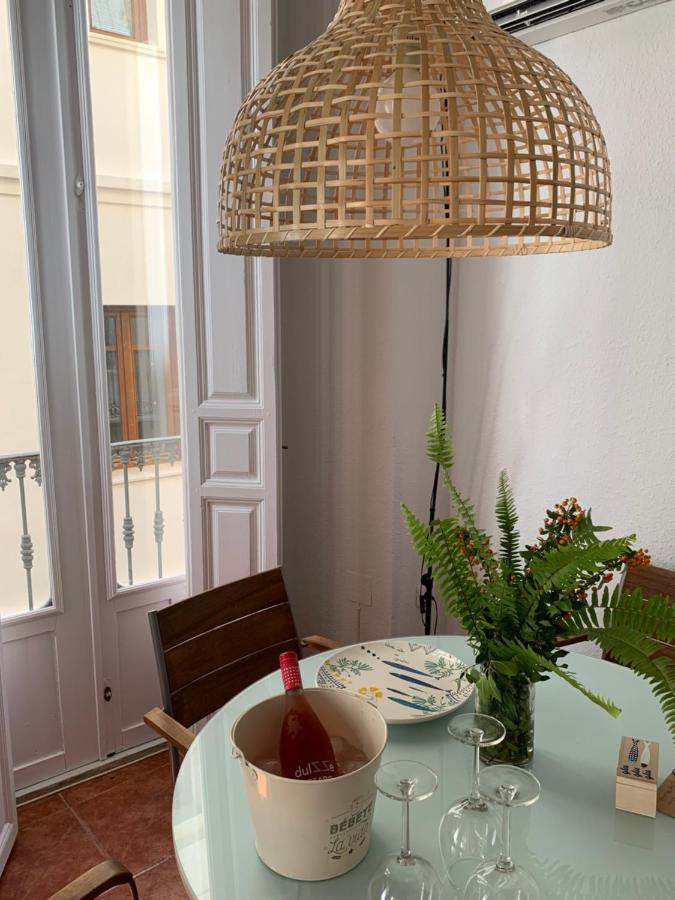 Luz Y Sencillez En El Centro Historico De Málaga