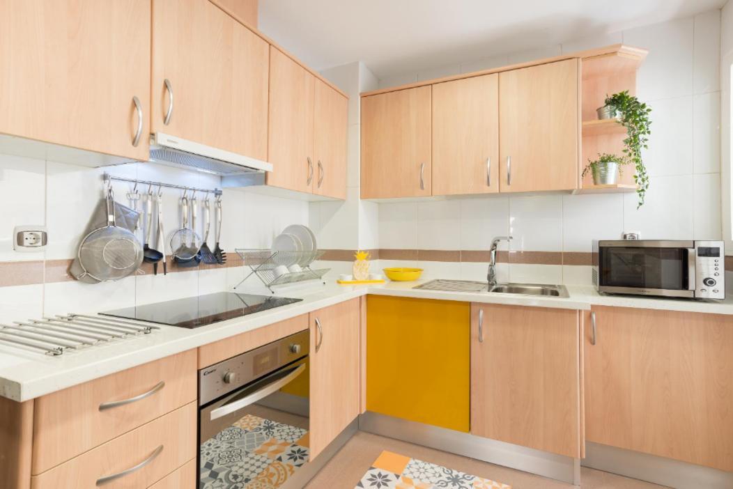 Charming On The - Pool And Parking Appartement Málaga