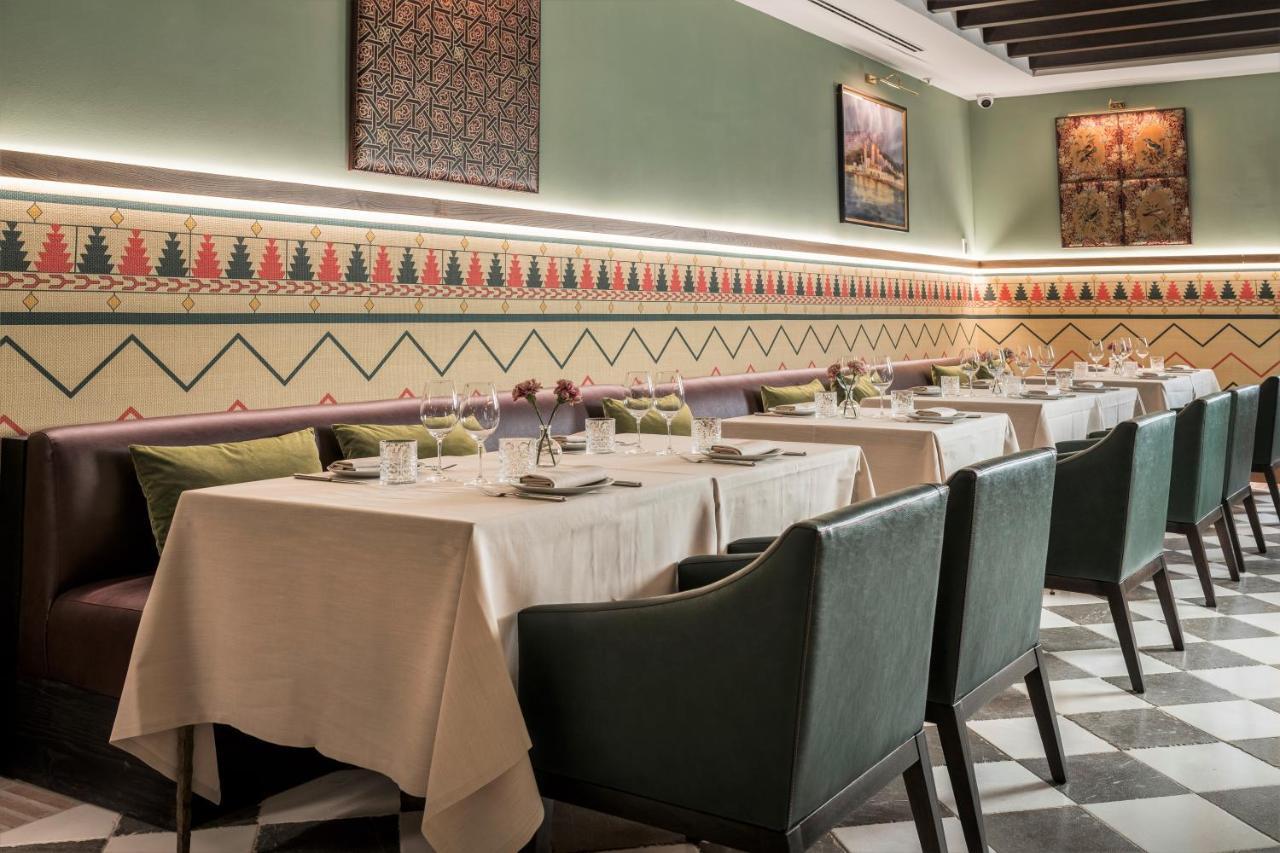Hotel Palacio Solecio, A Small Luxury Of The World