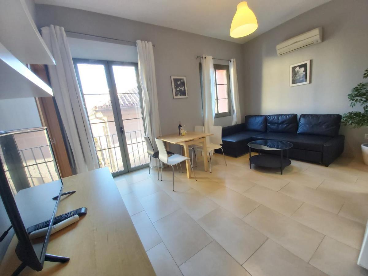 Del Parque Flats