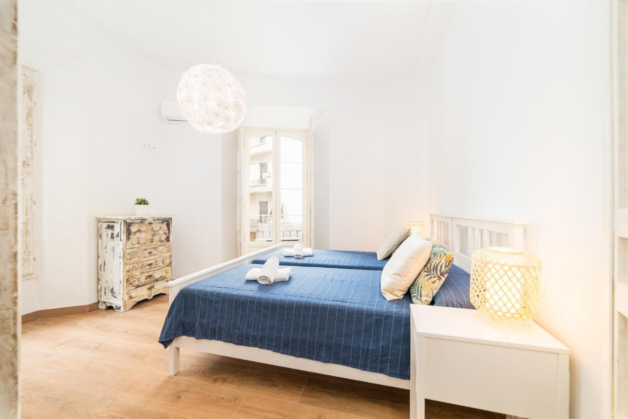 Homes Uncibay Square Malaga
