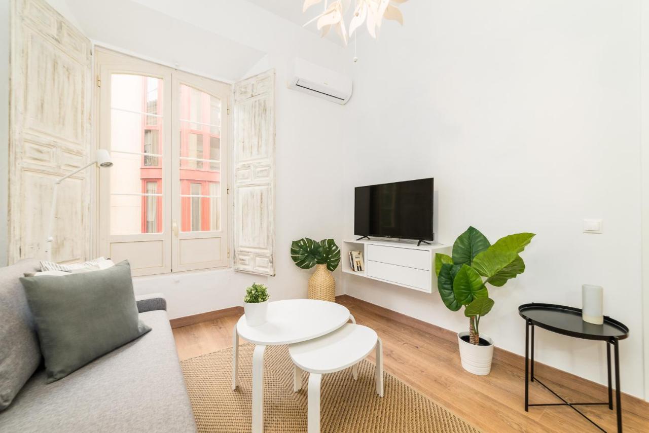 Homes Uncibay Square Apartment