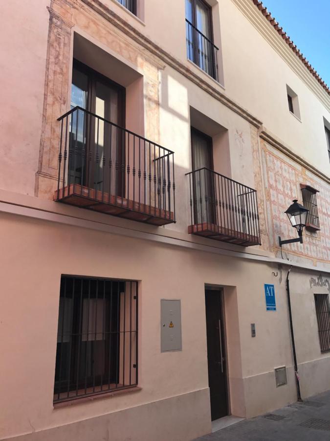 - Jinetes, 23 Aparthotel