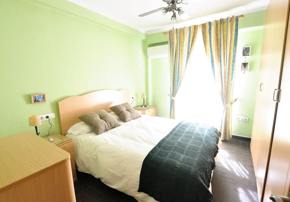 Holidays2malaga Hermosilla 3 & Parking Wifi Fibra 600 Mg Apartamento
