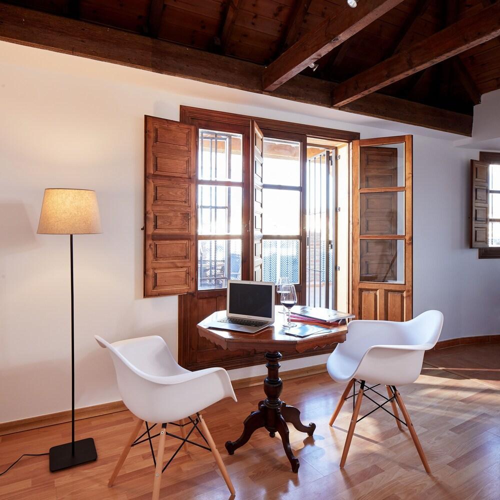 Lodgingmalaga - Rosaleda Apartamento Málaga