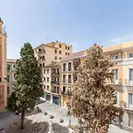 Gran Apartamento En El Centro Historico Con Parking Gratuito 4 Habitaciones Por Keywise