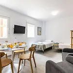 Livemalaga Victoria Suites