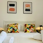 Apartamentos Alcazaba