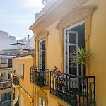 Beautiful Flat Near Plaza Merced