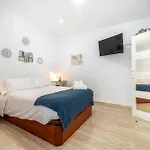 Beachfront Studio, El Palo - Tcm