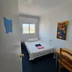 Habitacion Privada Centro Malaga Cerca De La Estacion De Tren Maria Zambrano Y Del Centro Historico Y De La Playa