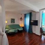 Loft 9 Sirenas