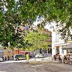 Del Parque Flats - Parras