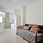 Del Parque Flats - Parras