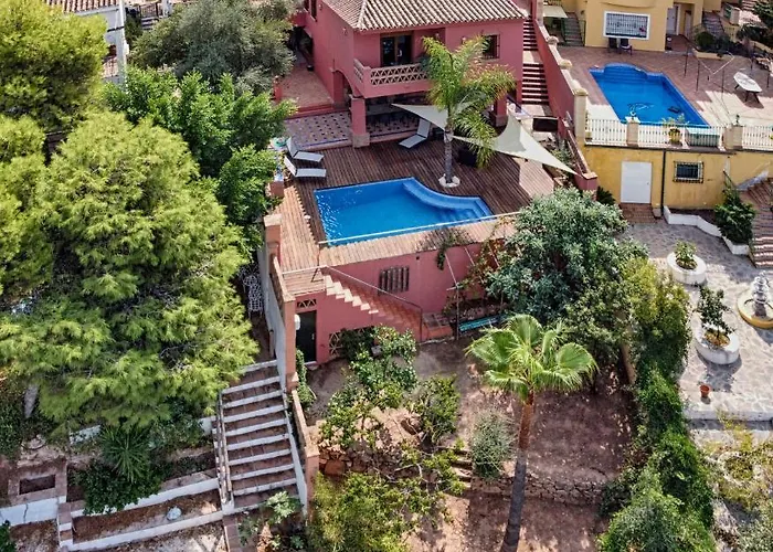 Holidays2Malaga Candado House Pool & Garden