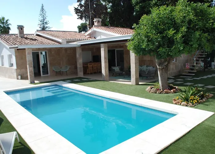 CASA VACACIONAL MÁLAGA 14 CHALET Excepcional