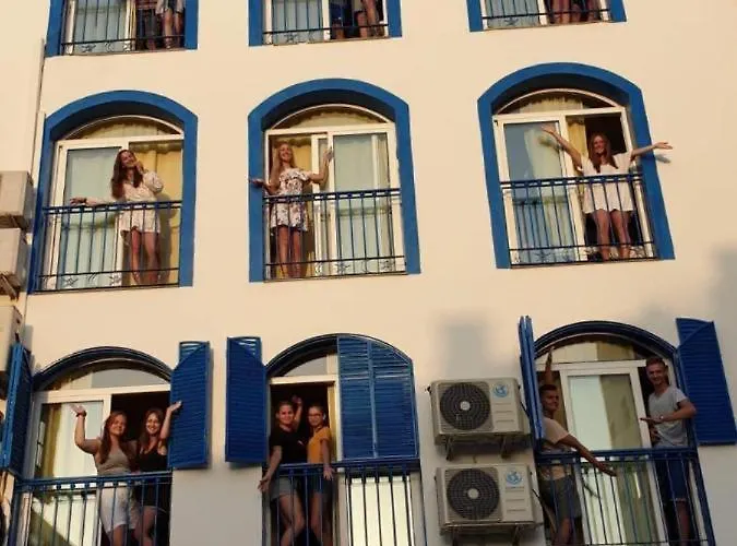 Residencia Sin Lujo