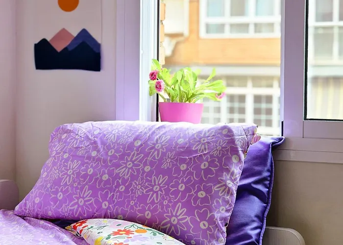 Modern Room Near Airport & Center